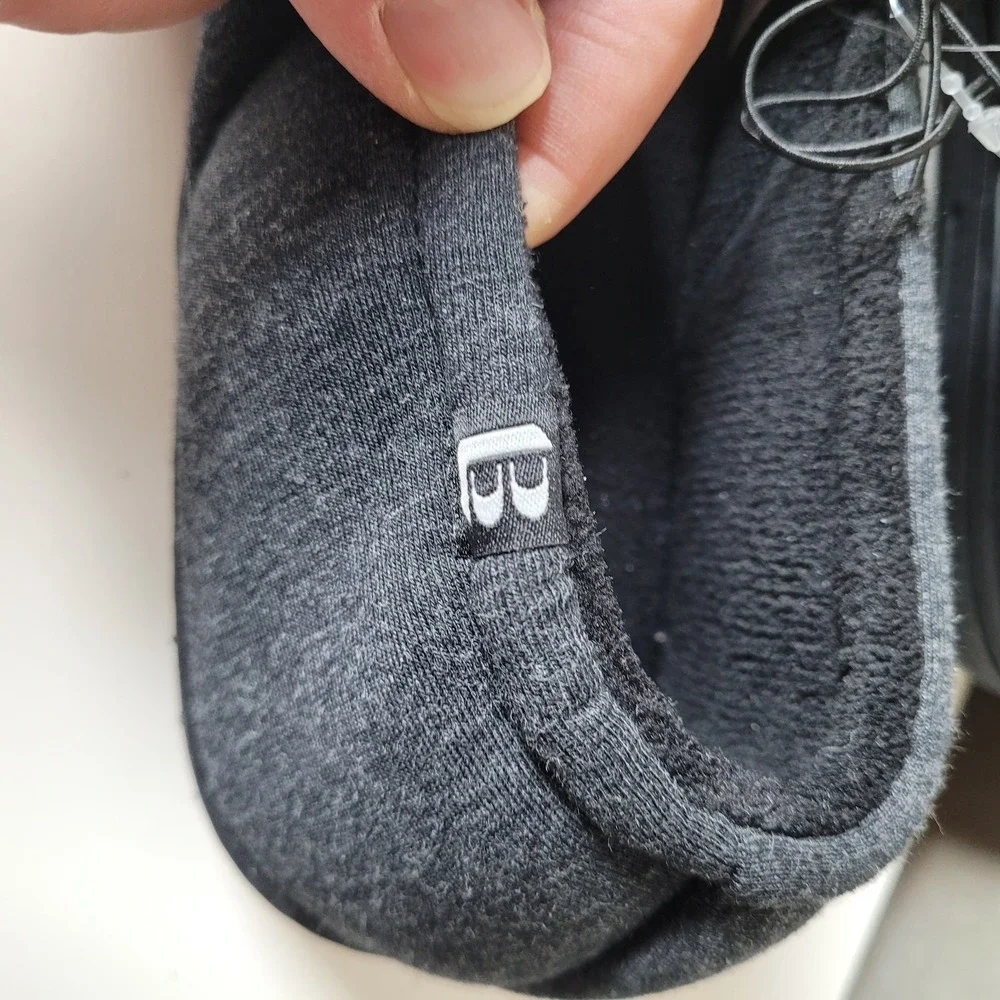 LongBay Men's Memory Foam Slippers Gray Chevron Quilted NWT Size XL 11-12